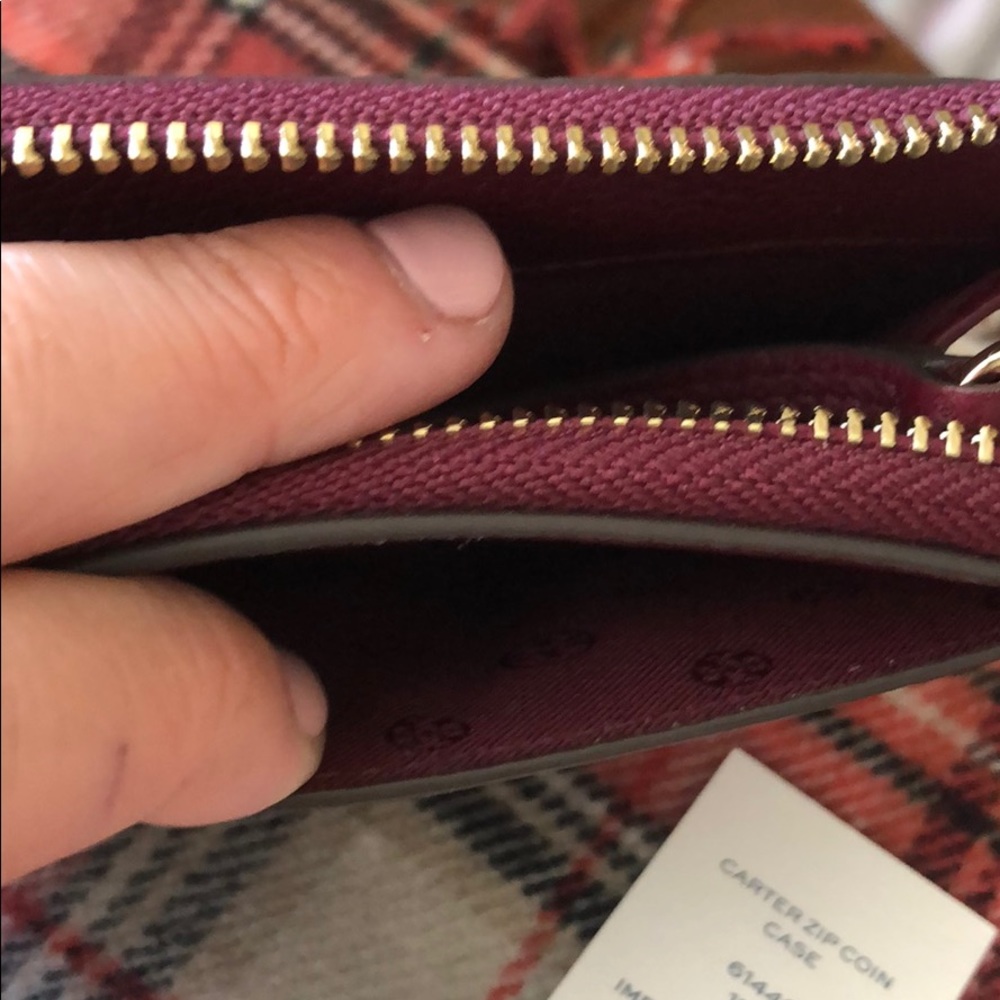 Tory Burch Key Pouch - Picture 8 of 8